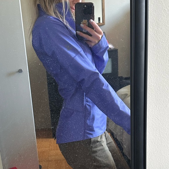 Reversible wind proof/water proof north face jacket - Picture 8 of 8